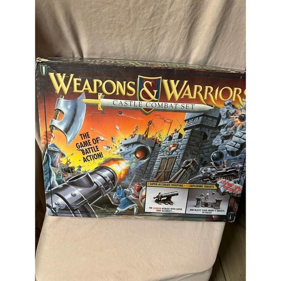 Vintage Weapons and Warriors Castle Combat  Set1994 Pressman Siege Game Rare HTF - Picture 1 of 3